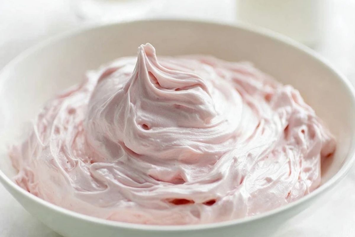 Erdbeer-Marshmallow-Buttercreme