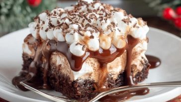 Heiße Schokolade Poke Cake