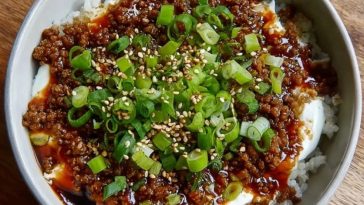 Honig-Scharfes Rinderhack-Bowl