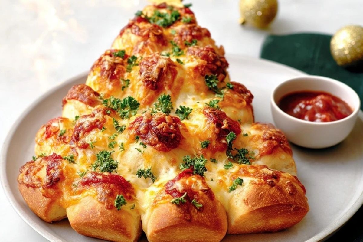 Käseweihnachtsbaum aus Brötchen