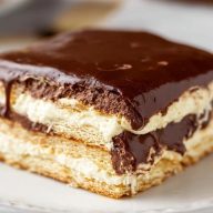 Schokoladen Eclair Kuchen